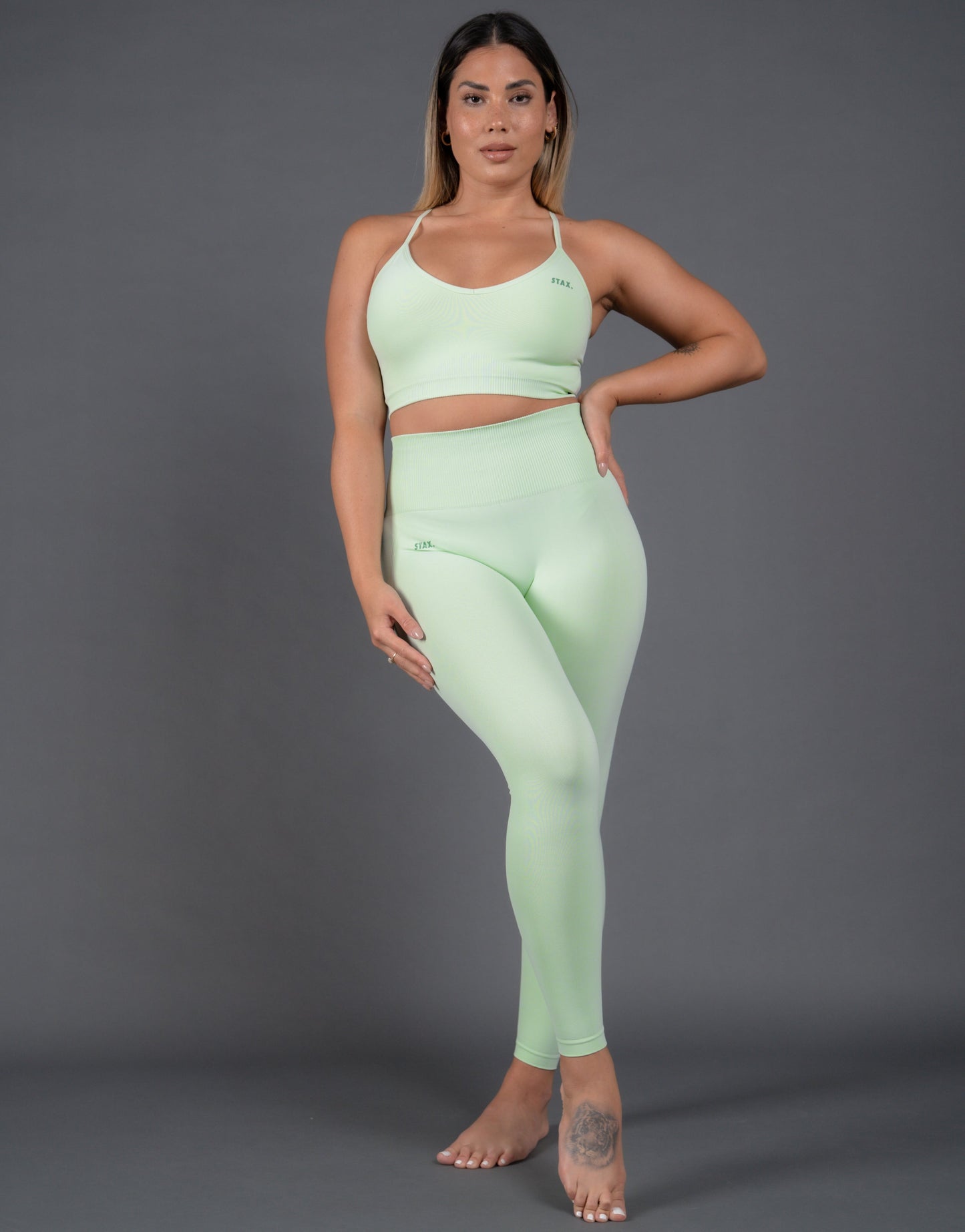 STAX. Premium Seamless V5 Full Length Tights - Aurora (Sage)