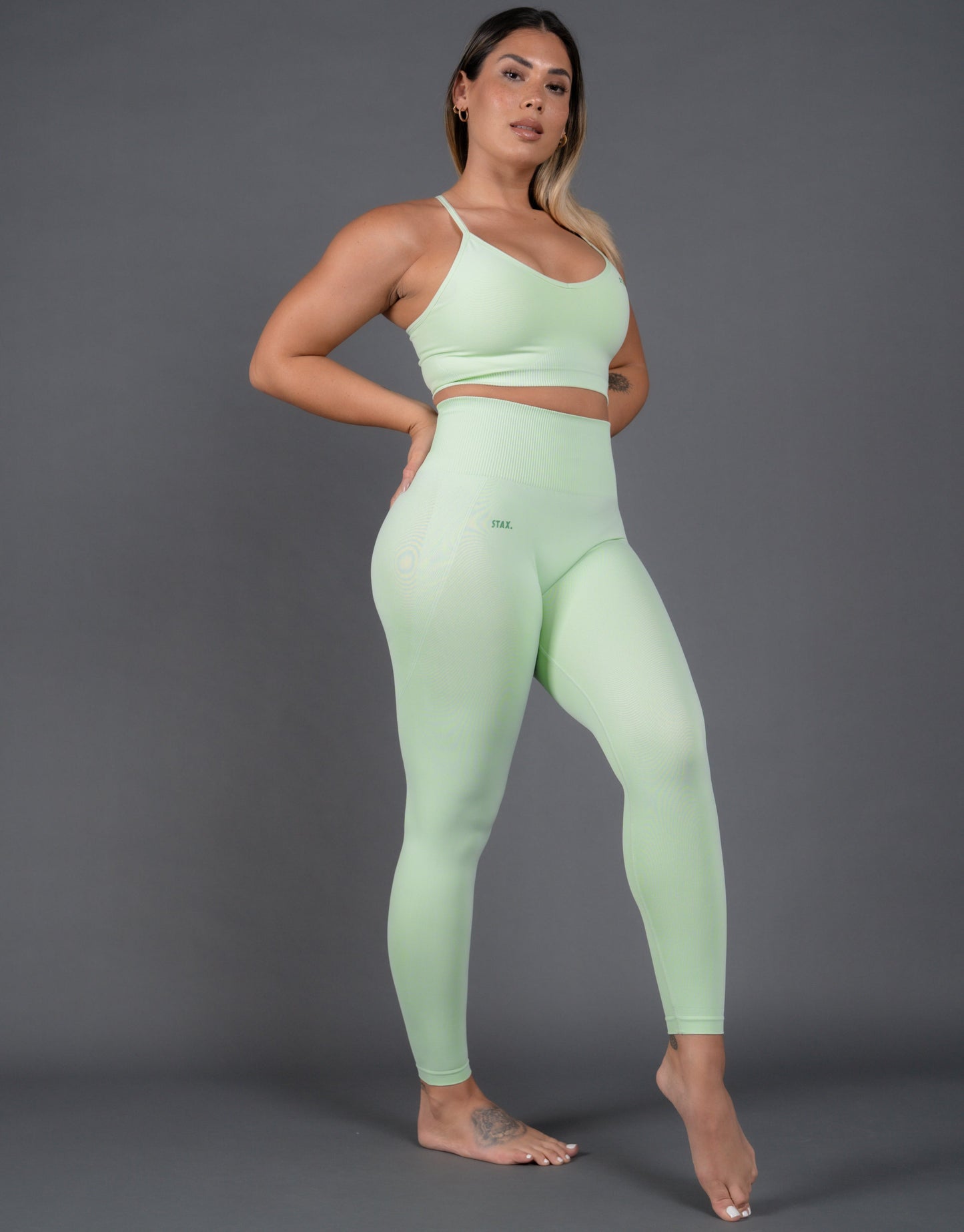 STAX. Premium Seamless V5 Full Length Tights - Aurora (Sage)