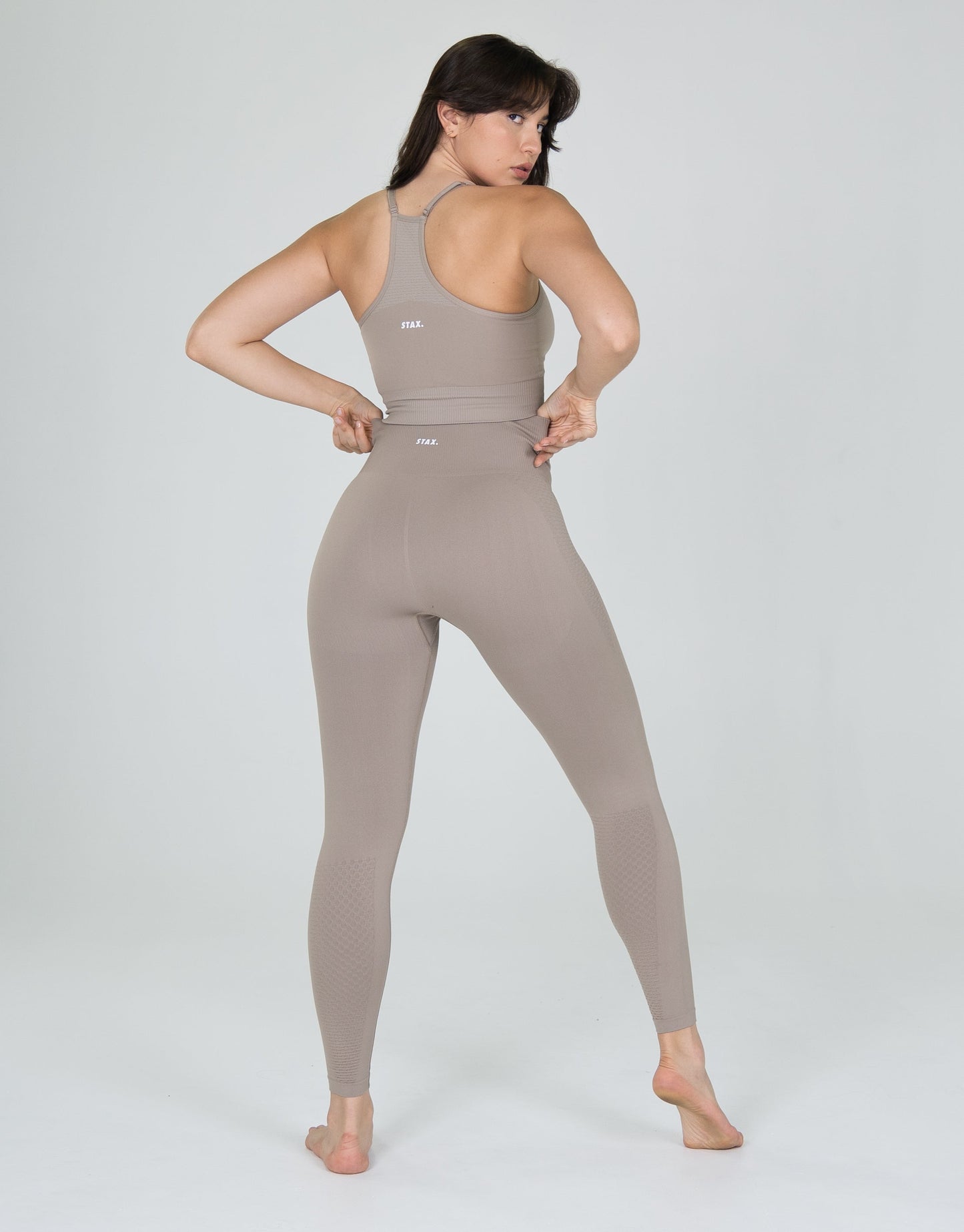 STAX. Premium Seamless V6 Full Length Tights - Akira (Beige)